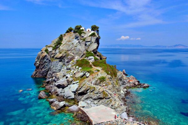 rent a boat in skopelos