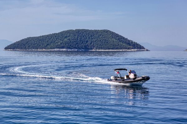 rent a boat in skopelos