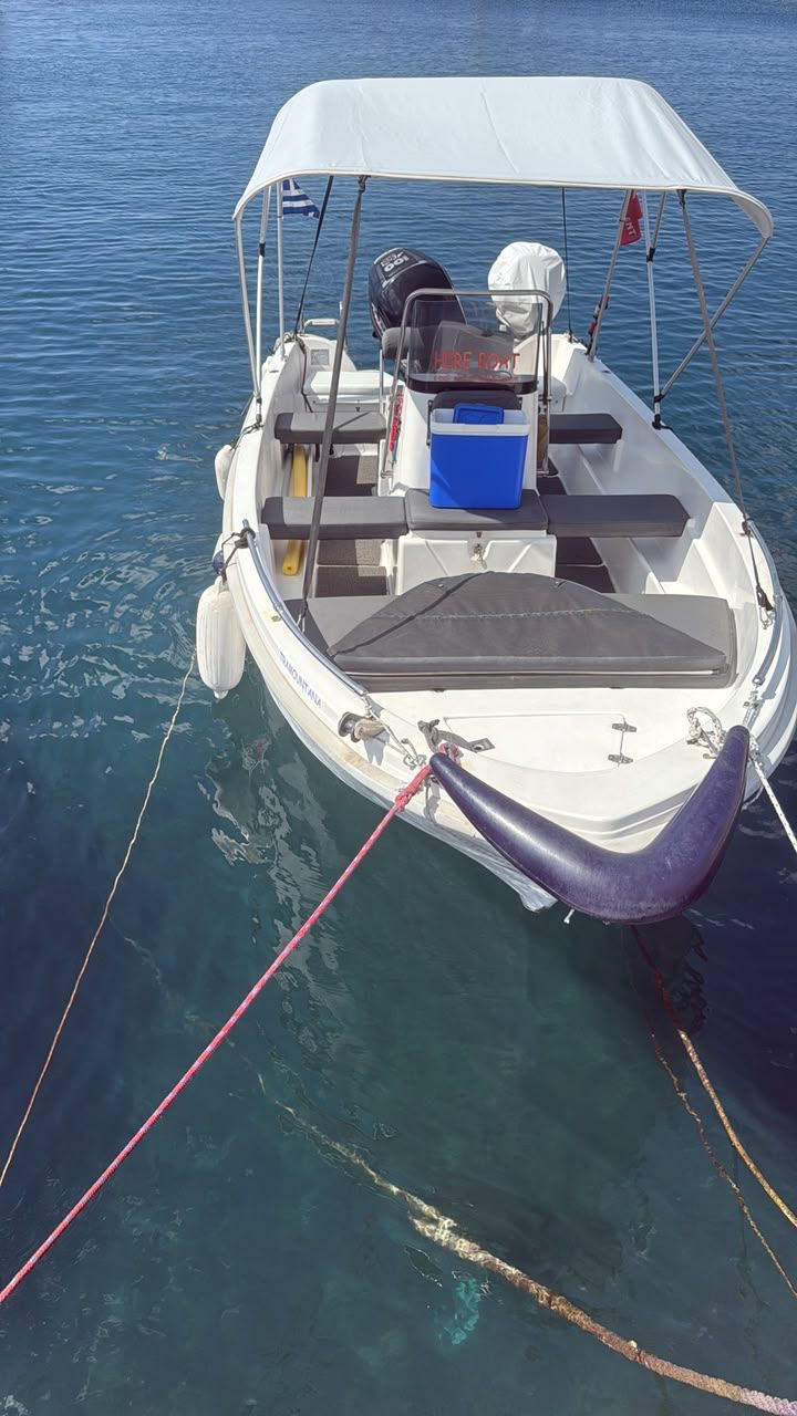 Wind Boat 5m bow front view in clear Skopelos water